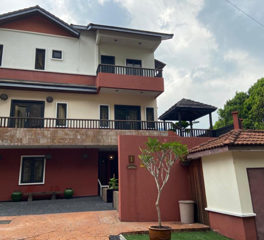 Bungalow @Seputeh FROM RM1500/NIGHT